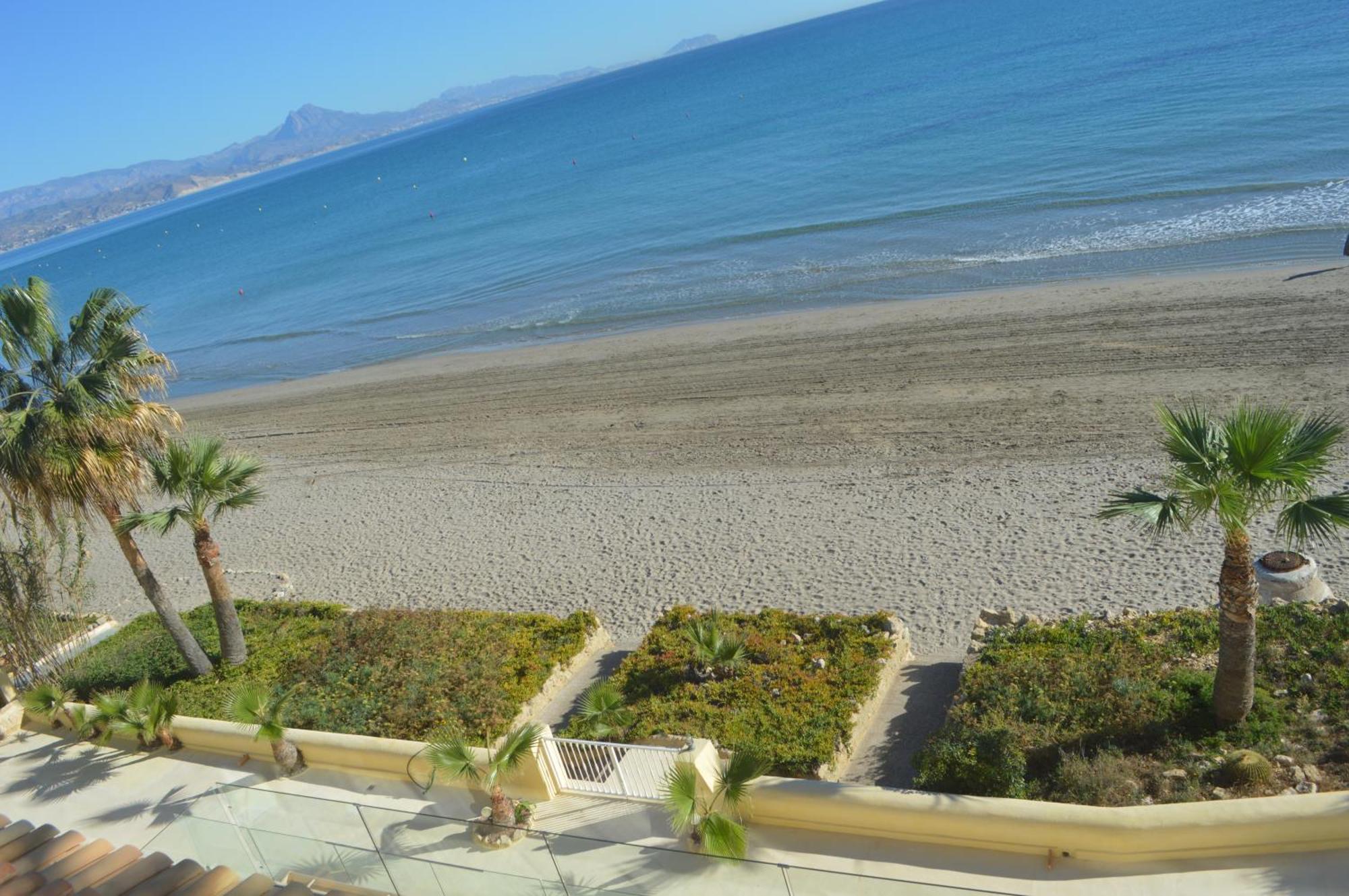 Maravilloso Apartamento Amanecer Cabo A Pie De Playa Y Mar En Chalet Roquetes Alicante Exterior foto