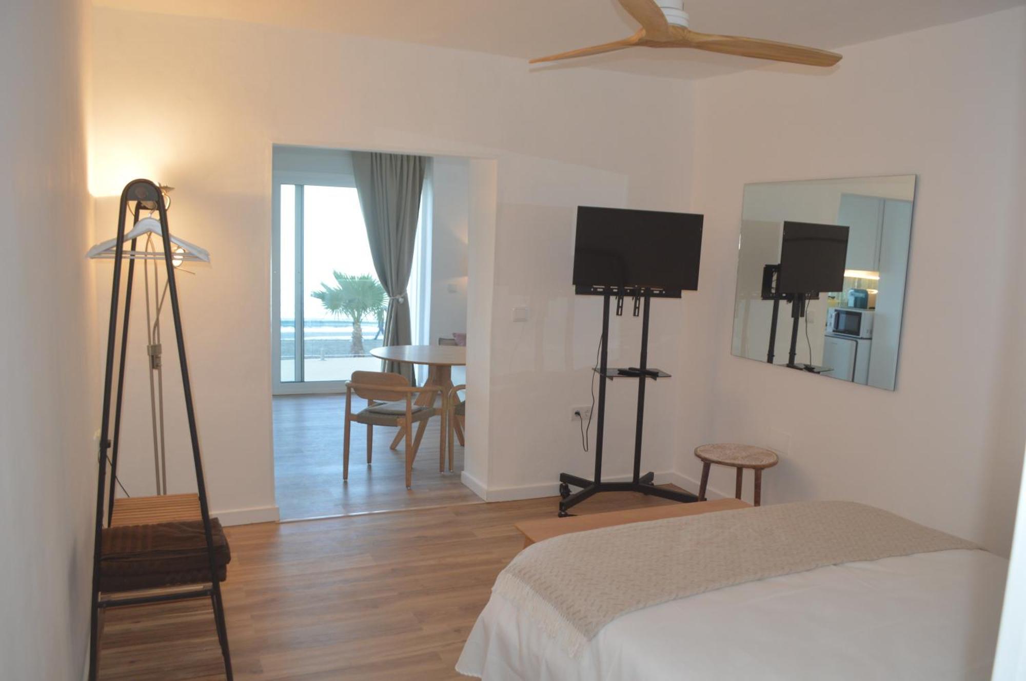 Maravilloso Apartamento Amanecer Cabo A Pie De Playa Y Mar En Chalet Roquetes Alicante Exterior foto